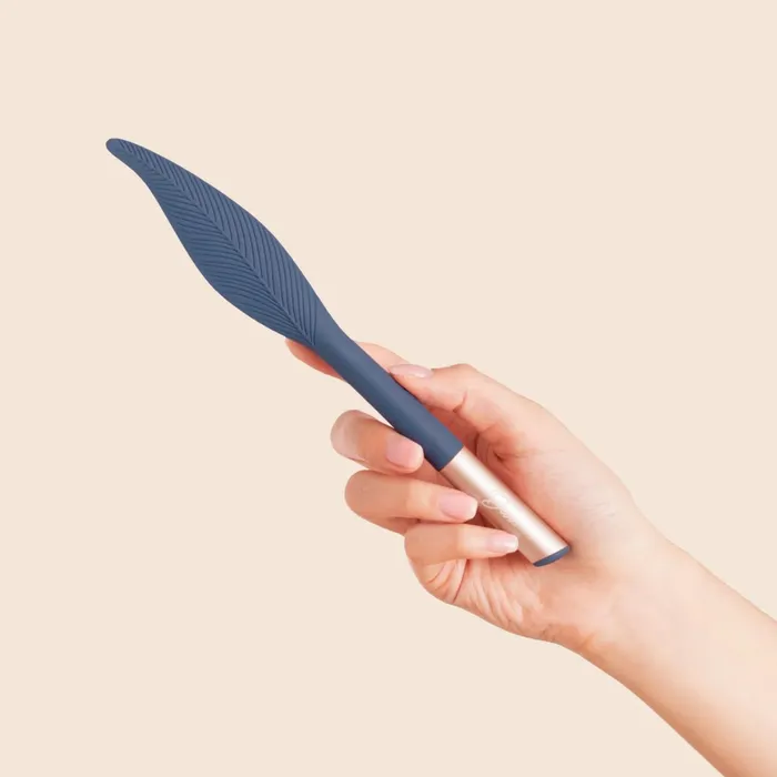 Deia Deia The Feather Dildos