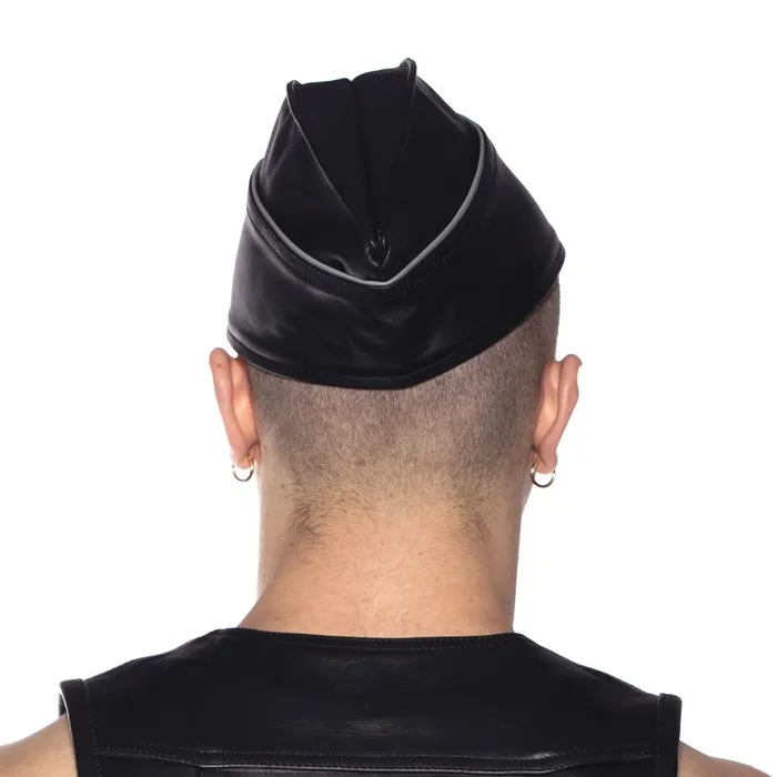 Restraints Prowler RED Prowler RED Leather Triangle Cap Grey Trim
